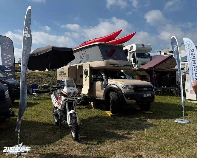 Auriga Explorer越野露营车不朽情缘手机版双备胎+流线车身!德国初创(图9) Auriga Explorer越野露营车不朽情缘手机版双备胎+流线车身!德国初创(图9)